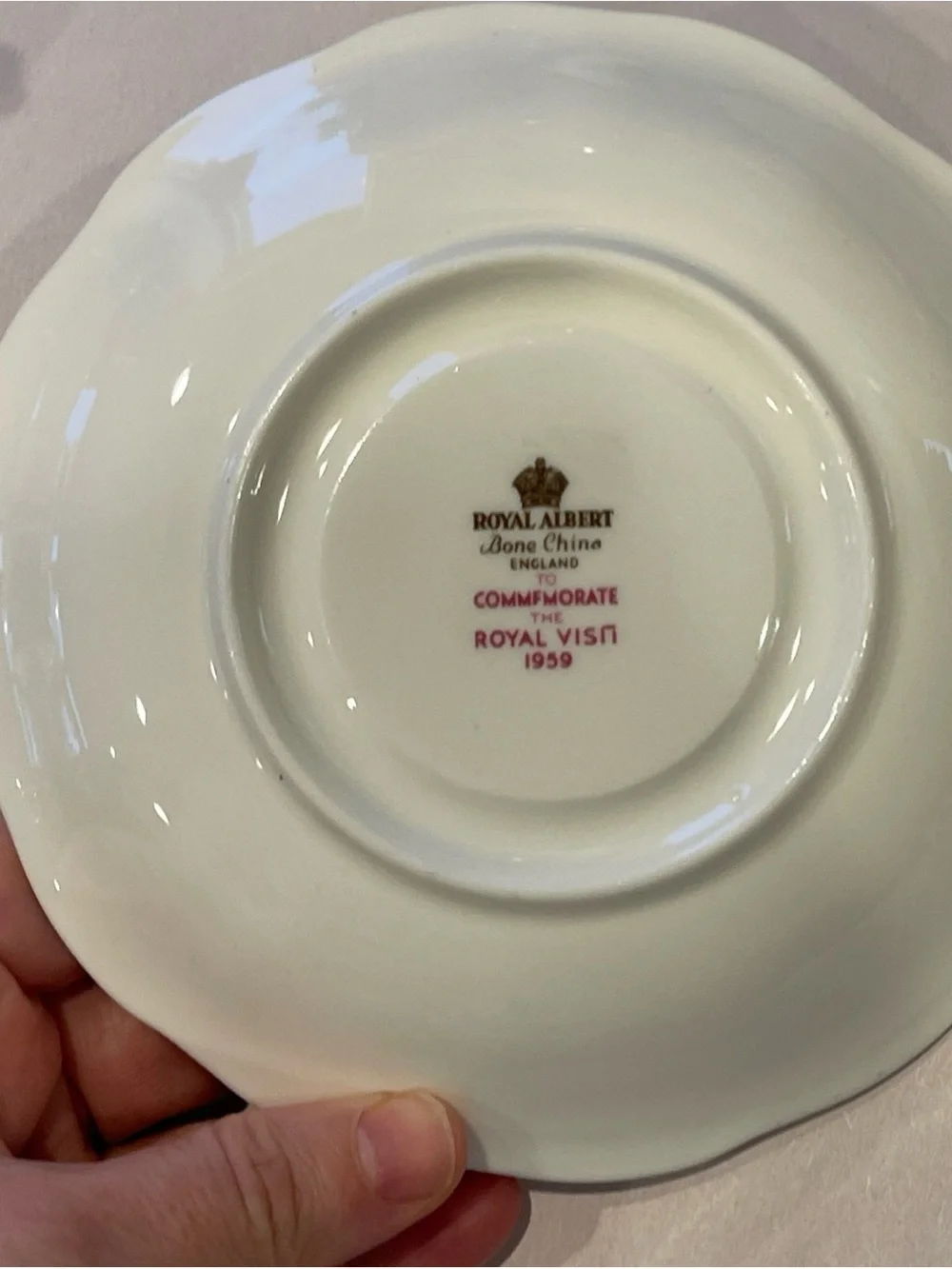 Royal Albert England Commemorative Royal Visit 1959 Canada Cup & Saucer Set